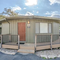 Perfect Remote Worker Hideaway near Austin with pool and hot tub [#16 Lantana]