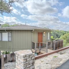 Stunning Waterside holiday home between Austin & San Antonio [#9 Texas Thistle]