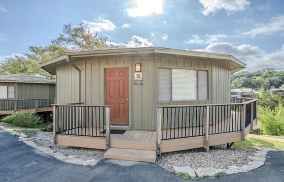 Perfect Remote Worker Hideaway near Austin with pool and hot tub [#16 Lantana] - Image 1